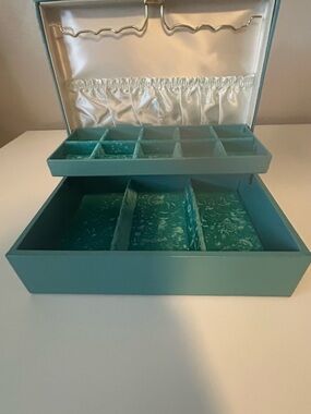 Lady Buxton Teal Multi-Section Jewelry Storage Box